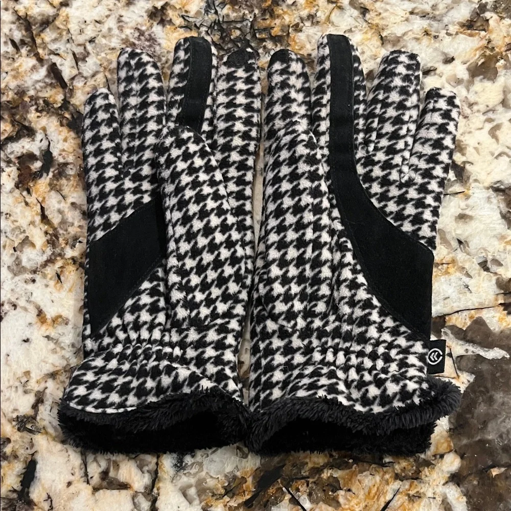Houndstooth Patterned Gloves